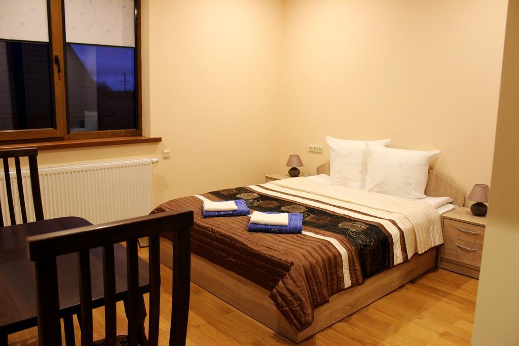 Vidu Guest House Утена Экстерьер фото